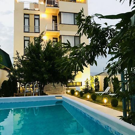 Hotel King Tom Tbilisi Exterior photo