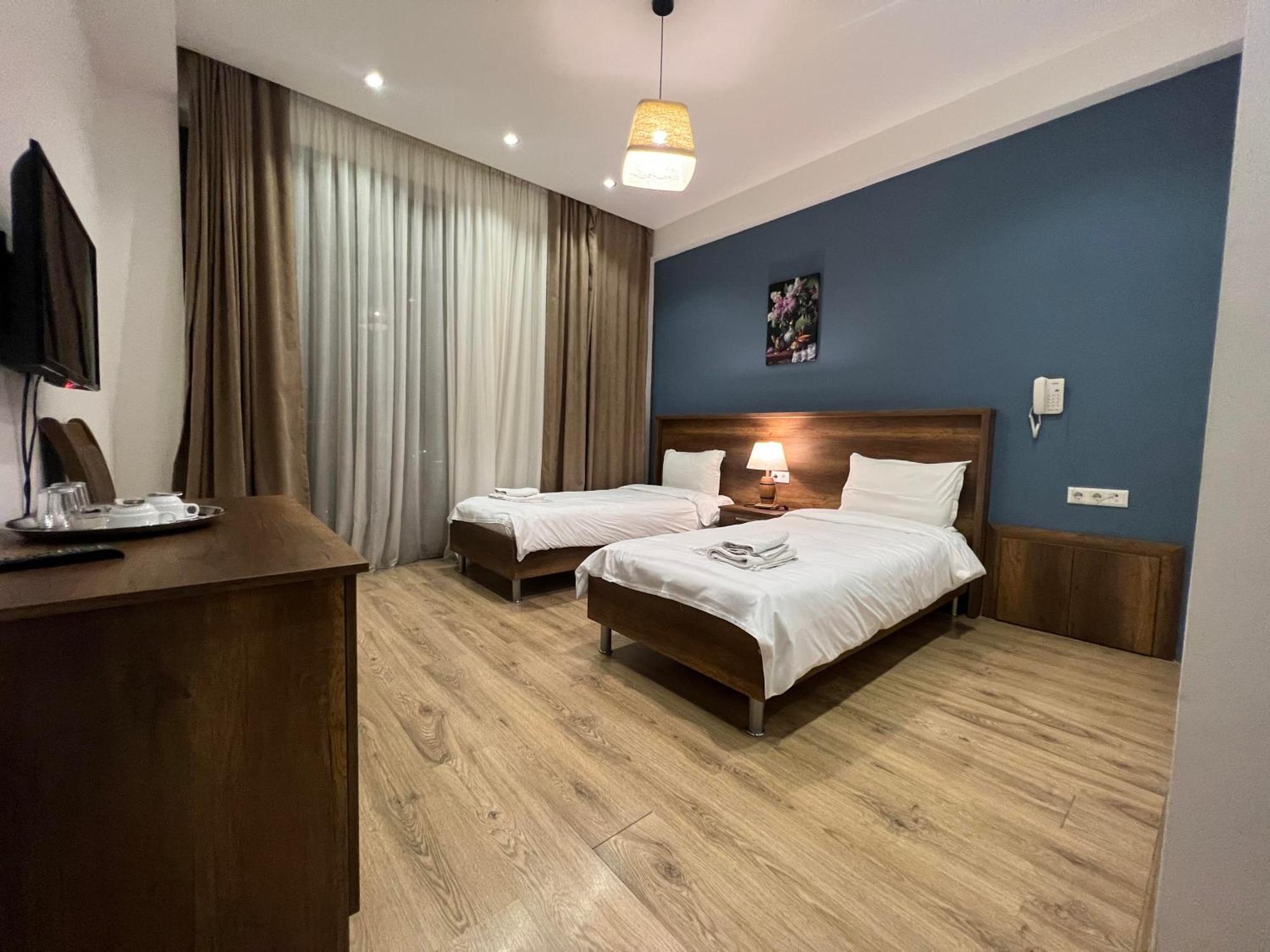 Hotel King Tom Tbilisi Exterior photo