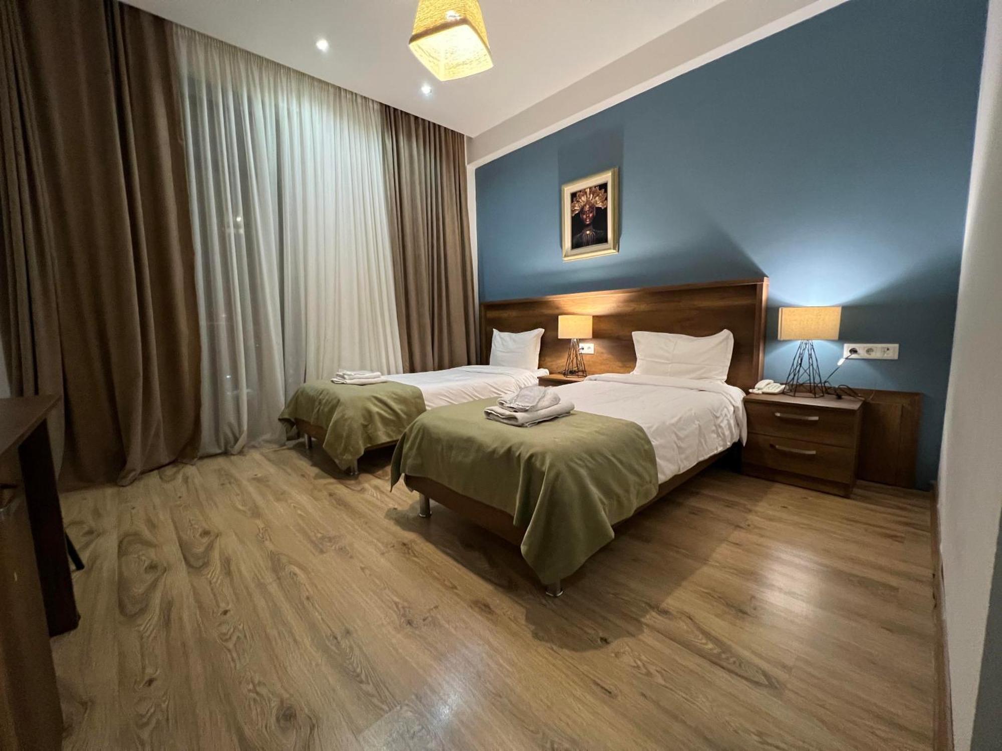 Hotel King Tom Tbilisi Exterior photo
