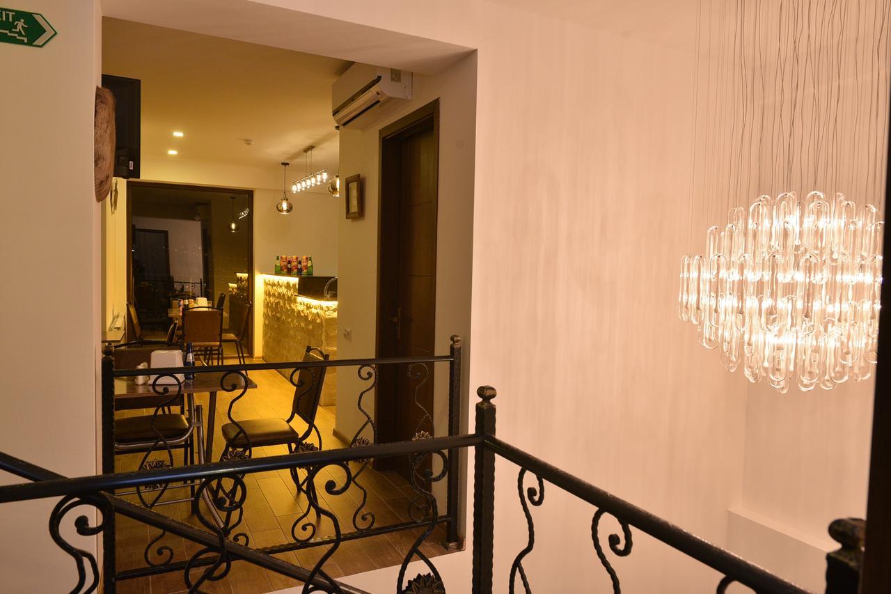 Hotel King Tom Tbilisi Exterior photo